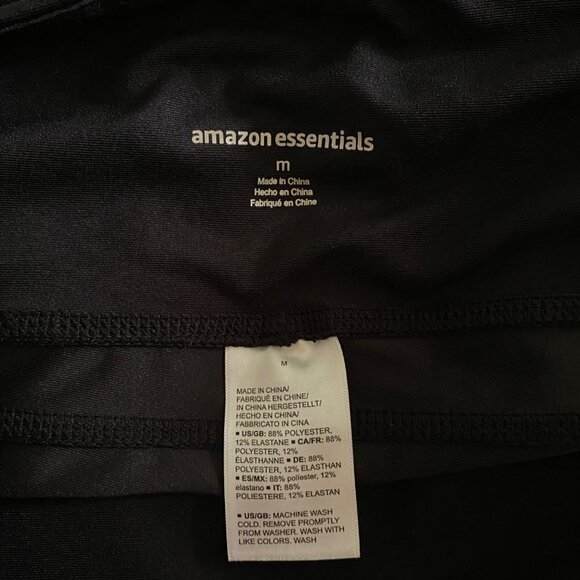 Amazon Essentials Women’s Performance Mid-Rise 7/8 Length Legging. Size Medium - Picture 3 of 7